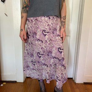 medium lavender maxi skirt with paisley print